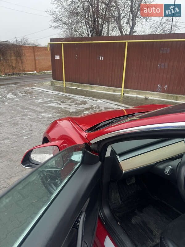 Седан Tesla Model 3 2018 в Одессе