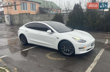 Седан Tesla Model 3 2018 в Одессе