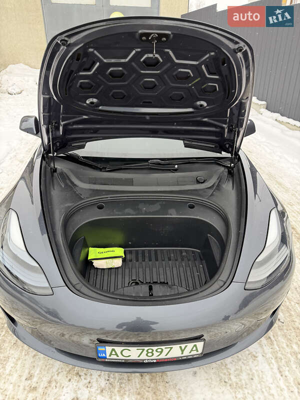 Седан Tesla Model 3 2021 в Луцке фото 22 Седан Tesla Model 3 2021 в Луцке