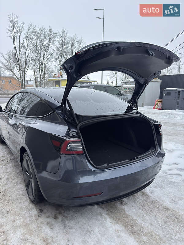 Седан Tesla Model 3 2022 в Вінниці