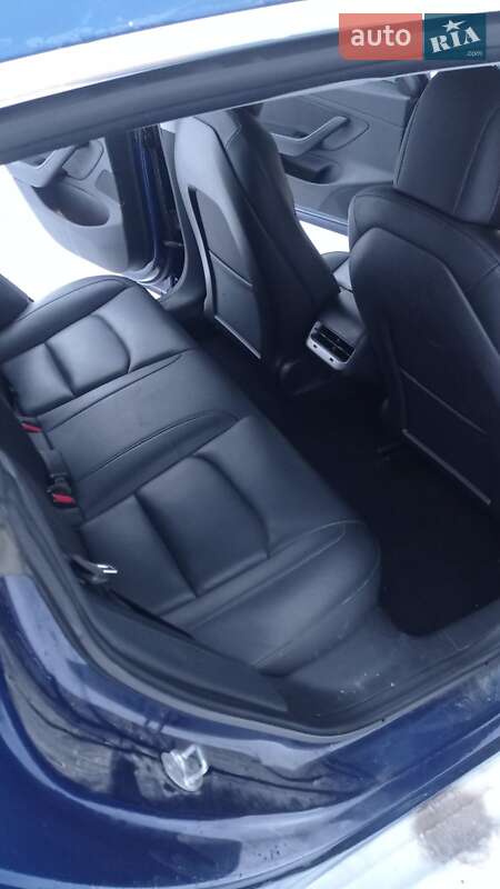 Седан Tesla Model 3 2018 в Тернополі фото 12 Седан Tesla Model 3 2018 в Тернополі