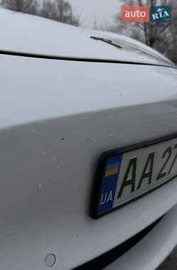 Седан Tesla Model 3 2022 в Киеве