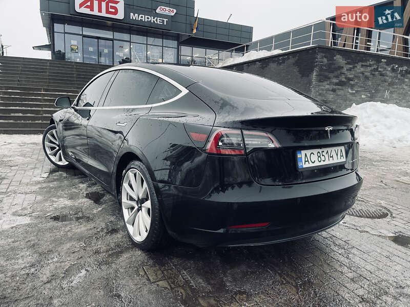Седан Tesla Model 3 2018 в Луцьку