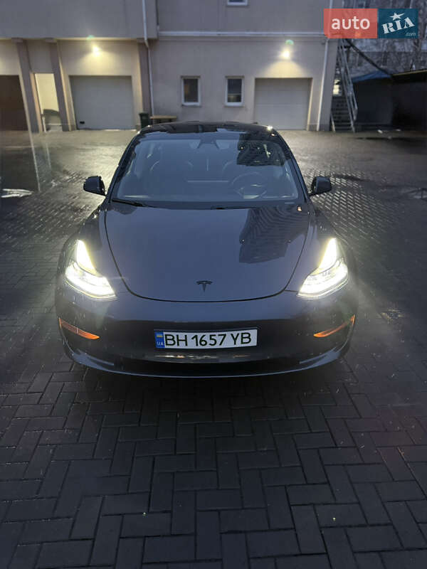 Седан Tesla Model 3 2021 в Одессе фото Седан Tesla Model 3 2021 в Одессе