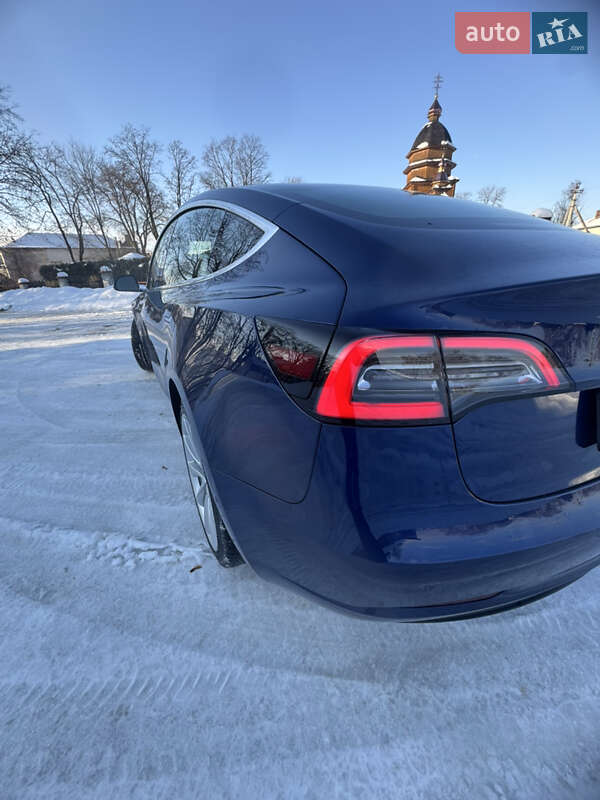 Седан Tesla Model 3 2018 в Львові фото 20 Седан Tesla Model 3 2018 в Львові