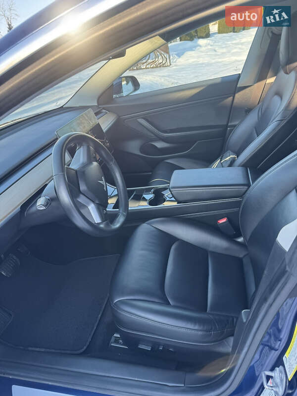 Седан Tesla Model 3 2018 в Львові фото 45 Седан Tesla Model 3 2018 в Львові