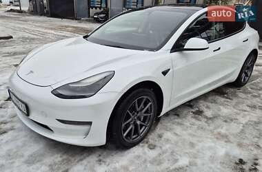 Седан Tesla Model 3 2022 в Луцке