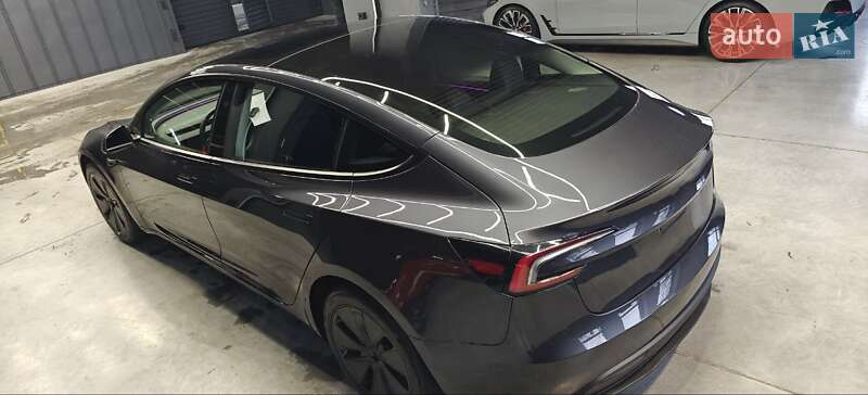 Седан Tesla Model 3 2024 в Киеве
