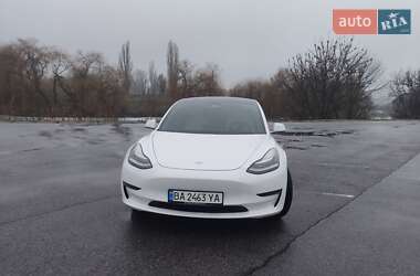 Седан Tesla Model 3 2020 в Александрие