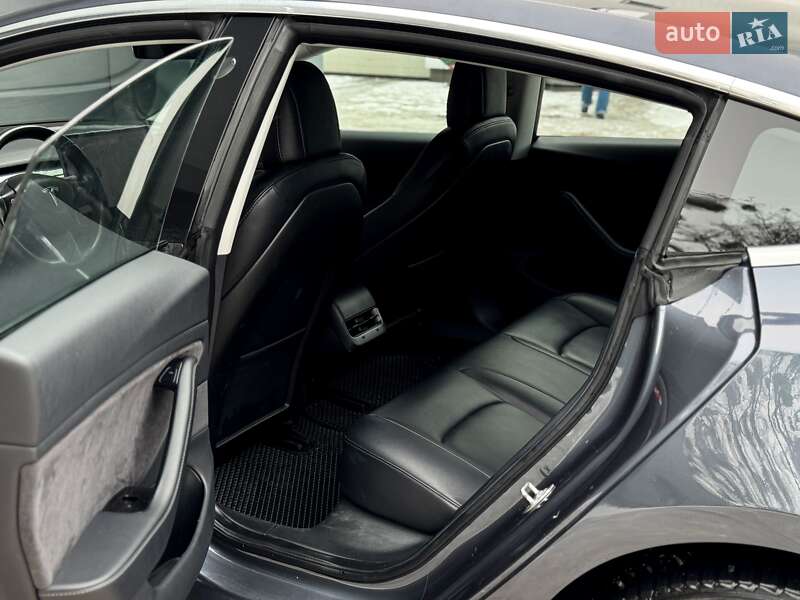 Седан Tesla Model 3 2018 в Києві фото 15 Седан Tesla Model 3 2018 в Києві