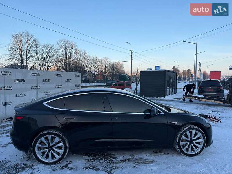 Седан Tesla Model 3 2018 в Луцьку