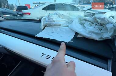 Седан Tesla Model 3 2019 в Луцке