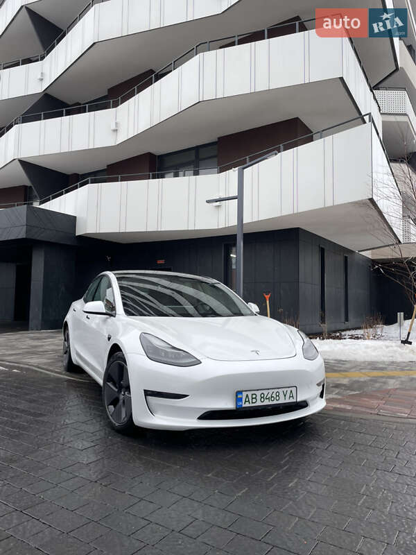 Tesla Model 3 2021