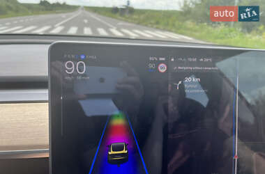 Седан Tesla Model 3 2021 в Львове