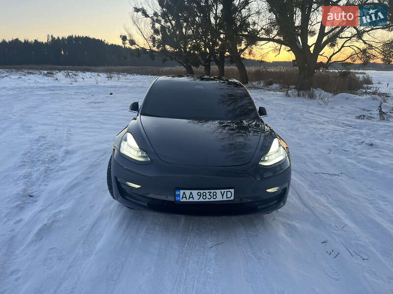 Седан Tesla Model 3 2020 в Радомышле фото 8 Седан Tesla Model 3 2020 в Радомышле