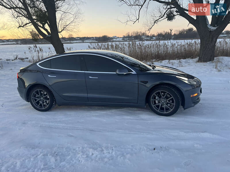 Седан Tesla Model 3 2020 в Радомышле фото 10 Седан Tesla Model 3 2020 в Радомышле