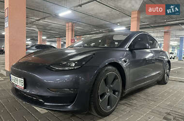 Седан Tesla Model 3 2022 в Києві