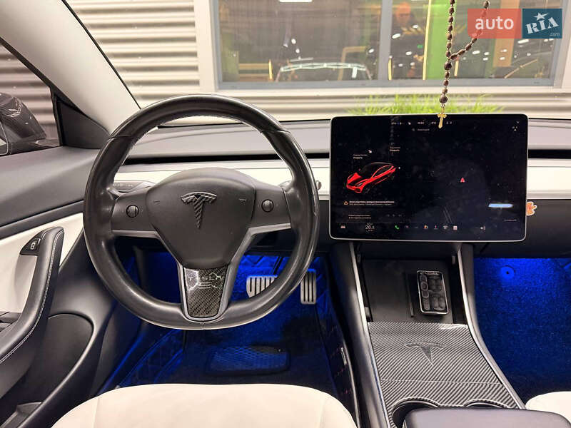 Седан Tesla Model 3 2019 в Києві фото 22 Седан Tesla Model 3 2019 в Києві
