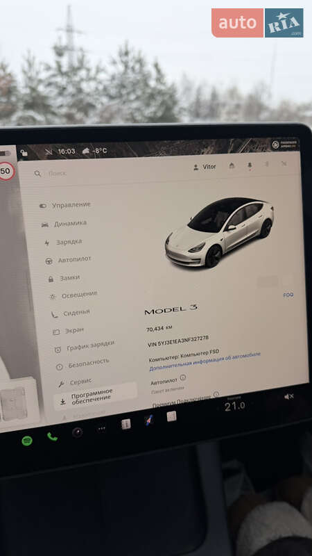 Седан Tesla Model 3 2022 в Івано-Франківську