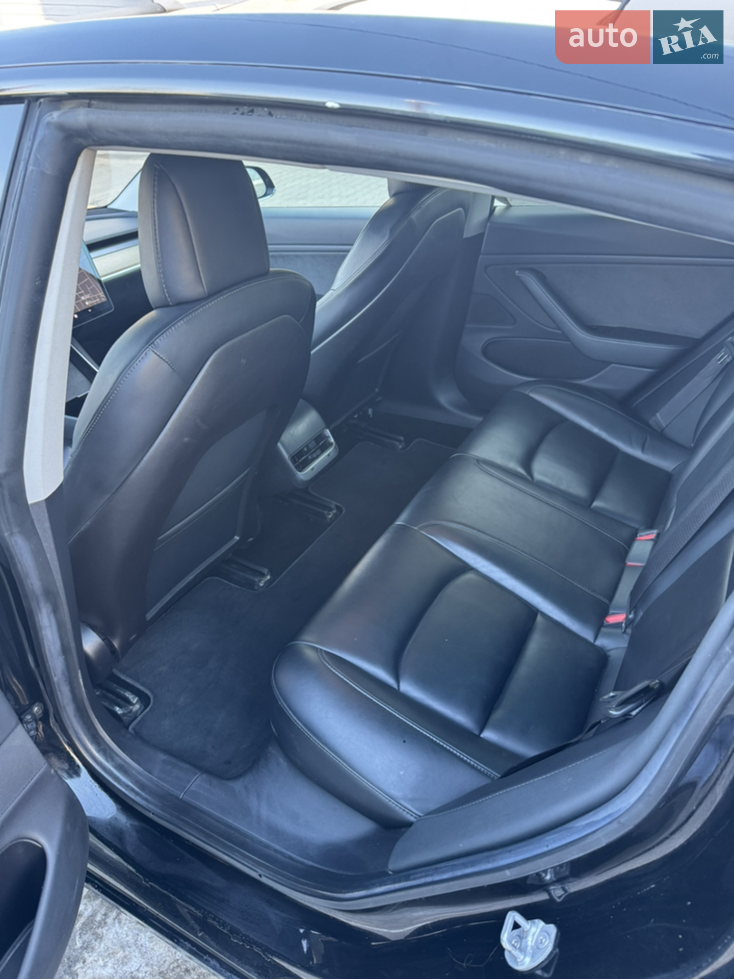 2019 Tesla Model 3 - мініатюра 10