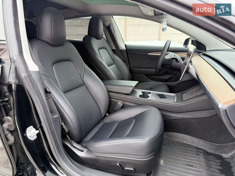 Седан Tesla Model 3 2023 в Стрые фото 25 Седан Tesla Model 3 2023 в Стрые