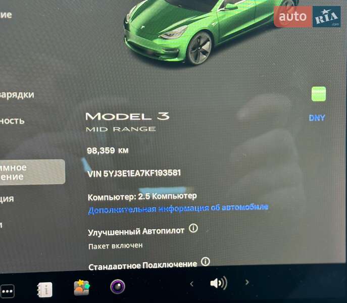 Седан Tesla Model 3 2019 в Киеве