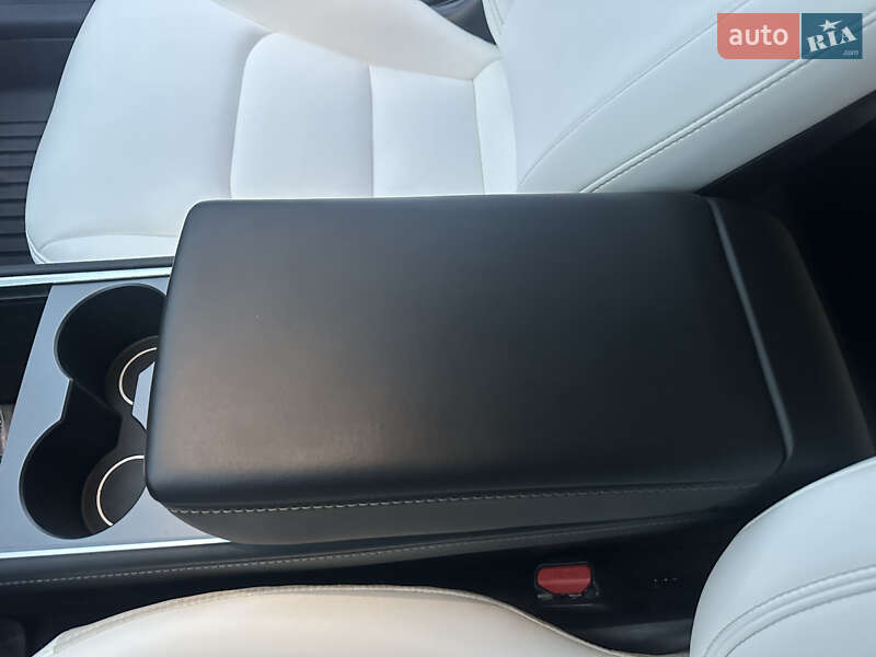 Седан Tesla Model 3 2021 в Чернигове фото 38 Седан Tesla Model 3 2021 в Чернигове