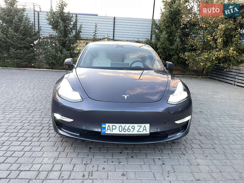 Седан Tesla Model 3 2022 в Запорожье