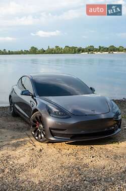 Седан Tesla Model 3 2020 в Киеве