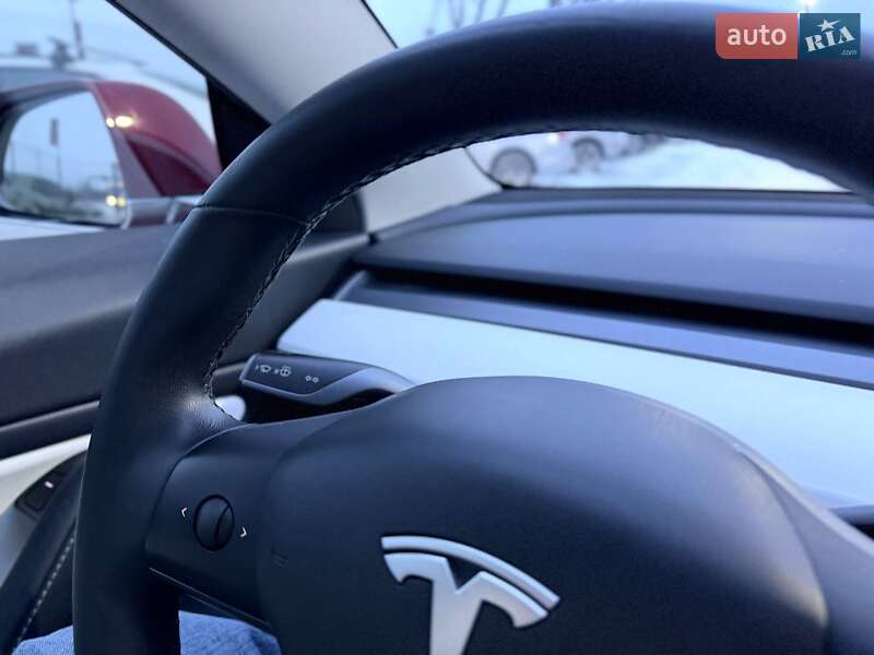 Седан Tesla Model 3 2020 в Львові фото 13 Седан Tesla Model 3 2020 в Львові