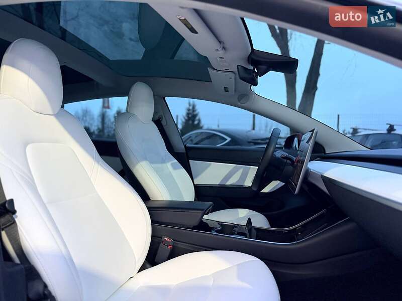Седан Tesla Model 3 2020 в Львові фото 25 Седан Tesla Model 3 2020 в Львові