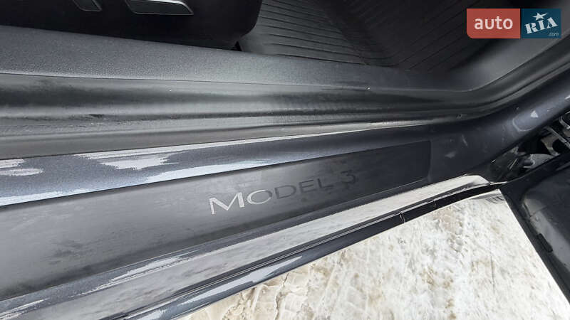 Седан Tesla Model 3 2021 в Луцке фото 20 Седан Tesla Model 3 2021 в Луцке