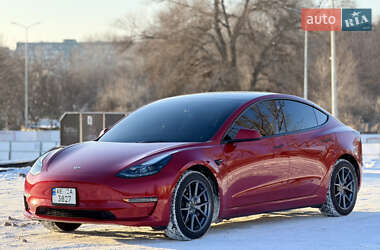 Седан Tesla Model 3 2023 в Каменском