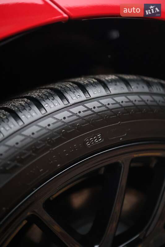 Седан Tesla Model 3 2024 в Днепре