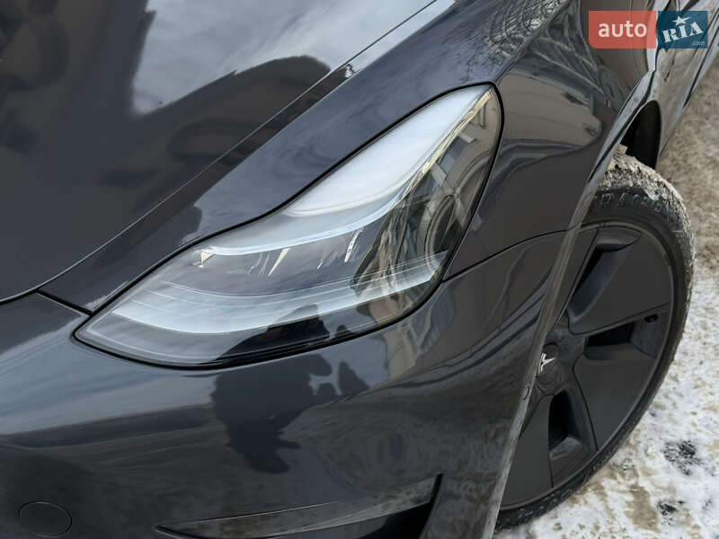 Седан Tesla Model 3 2021 в Одессе
