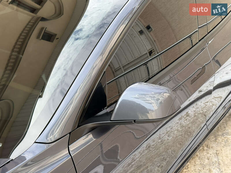 Седан Tesla Model 3 2021 в Одессе