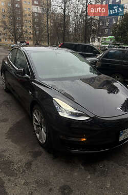 Седан Tesla Model 3 2018 в Львове