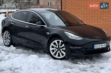 Седан Tesla Model 3 2018 в Луцке