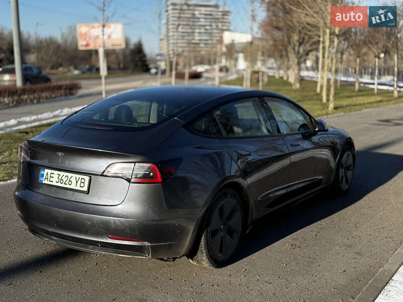Седан Tesla Model 3 2022 в Дніпрі