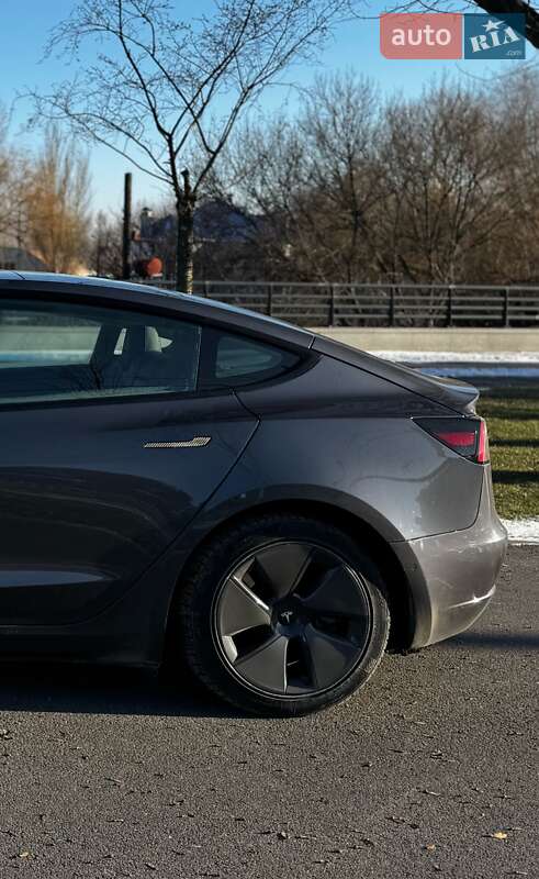 Седан Tesla Model 3 2022 в Дніпрі