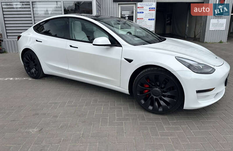 Седан Tesla Model 3 2022 в Харькове