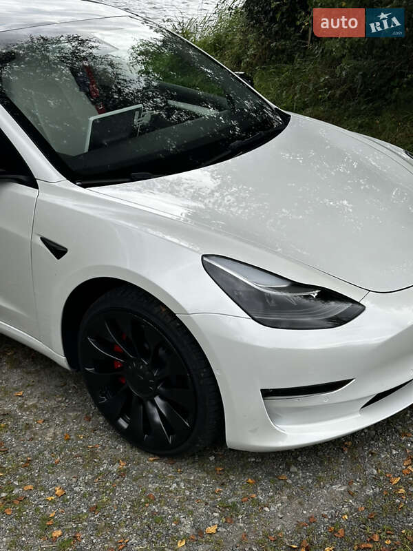 Седан Tesla Model 3 2022 в Харькове