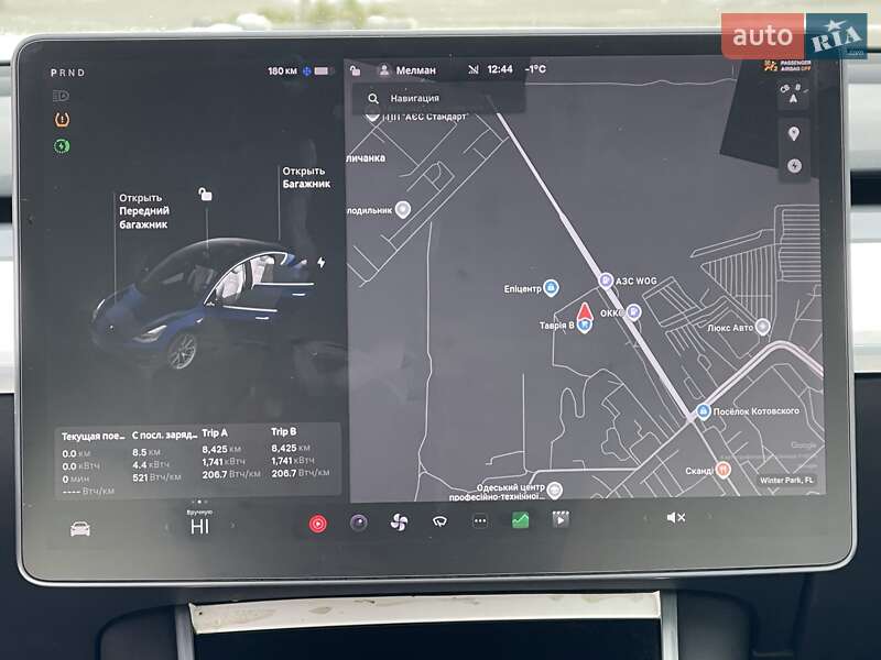 Седан Tesla Model 3 2019 в Одесі