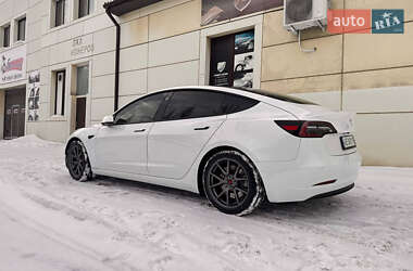 Седан Tesla Model 3 2021 в Днепре