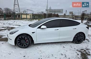 Седан Tesla Model 3 2022 в Одессе