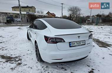 Седан Tesla Model 3 2022 в Одессе