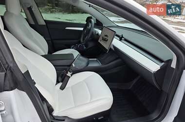 Седан Tesla Model 3 2022 в Одессе