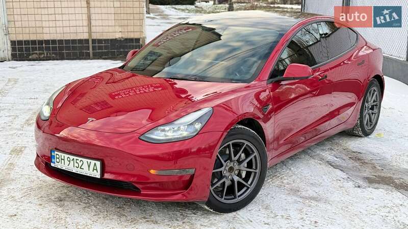 Седан Tesla Model 3 2022 в Одесі