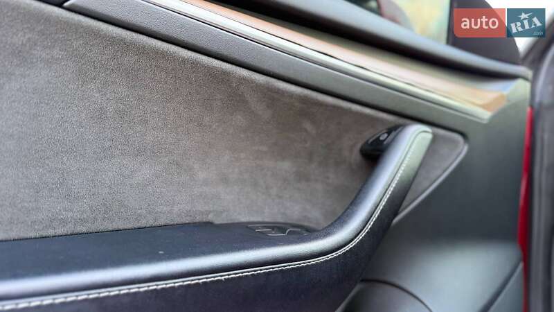 Седан Tesla Model 3 2022 в Одесі