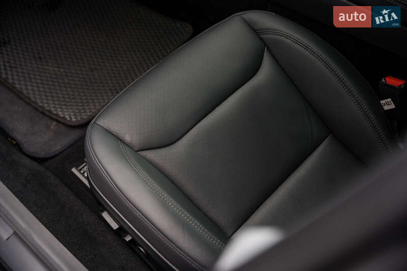 Седан Tesla Model 3 2025 в Києві фото 29 Седан Tesla Model 3 2025 в Києві